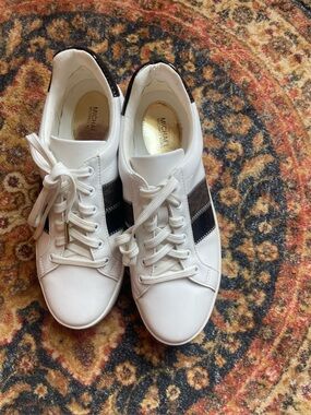 Michael Kors White Sneakers with Black Stripe Detail